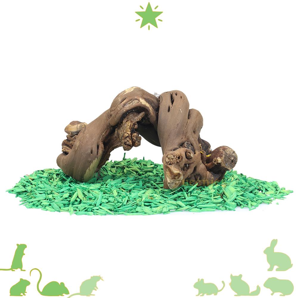 Hamsterscapen met druiventak en color wood
