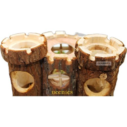 Houten knaagdieren kasteel met natuurlijke uitstraling